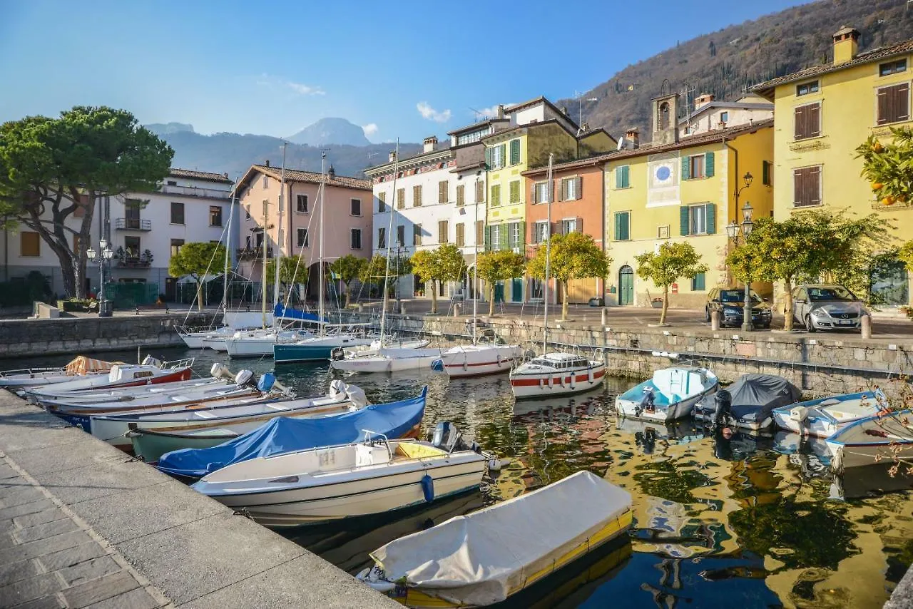 Appartamento Ex dimora di Lawrence Gargnano
