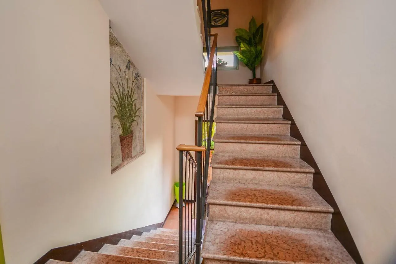 Ex Dimora Di Lawrence Apartamento Gargnano 0*,  Itália